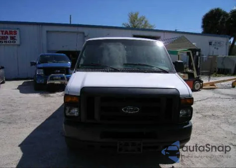 2008 Ford Econoline Wagon Econoline E350 Super Duty from USA, damaged, VIN 1FBSS31L68DA76702